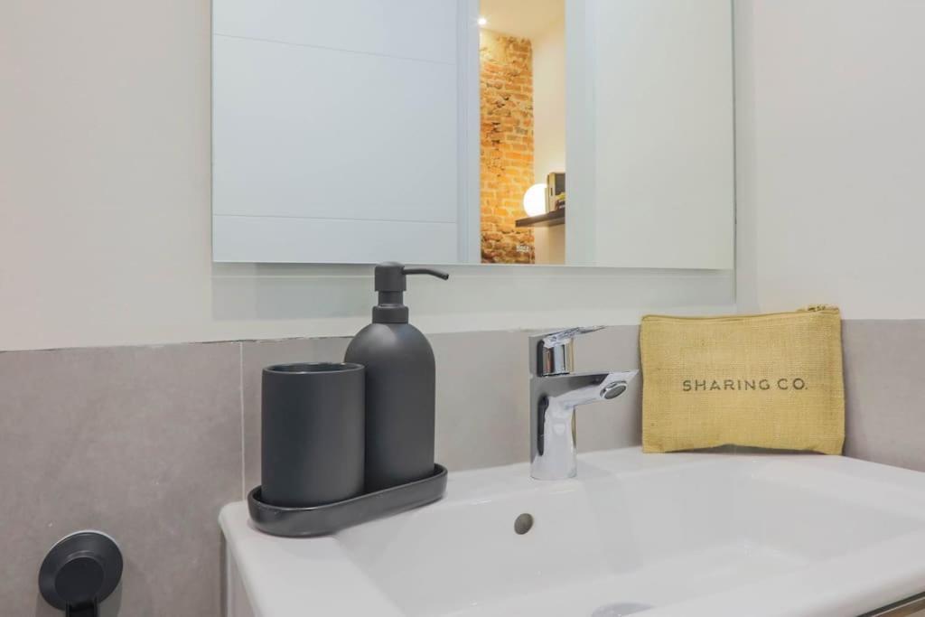 Apartment Malasana By Sharingco Madrid Bagian luar foto