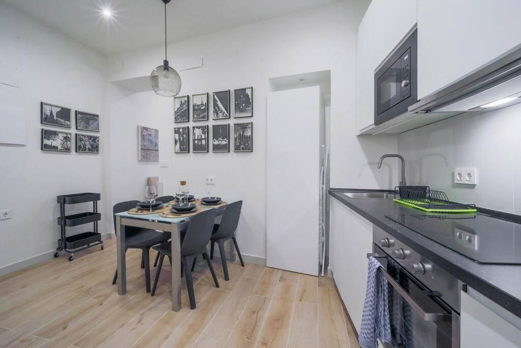 Apartment Malasana By Sharingco Madrid Bagian luar foto